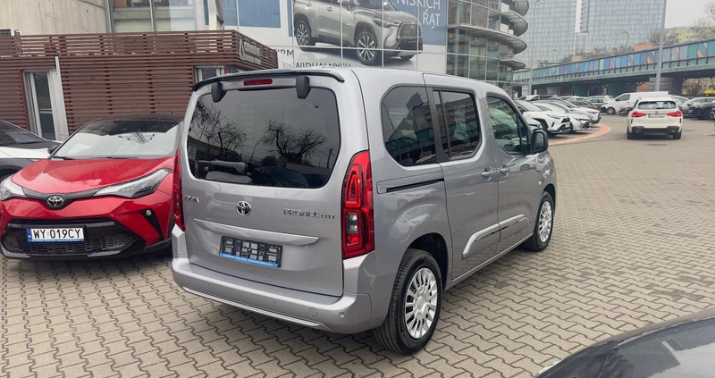 Toyota Proace City Verso cena 119500 przebieg: 6, rok produkcji 2023 z Ostrołęka małe 29